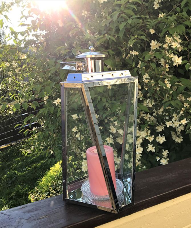 Elegant lykt i rustfritt stål